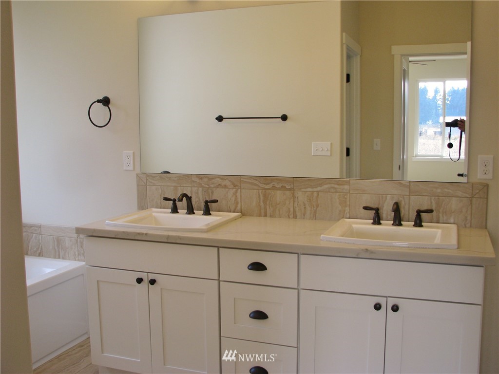 8843 173rd Avenue Southwest Rochester, WA 98579 - Photo 8 of 14
