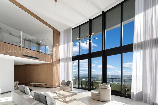 $5,850,000 | 18555 Collins Avenue, Unit 4603, Sunny Isles Beach, FL 33160