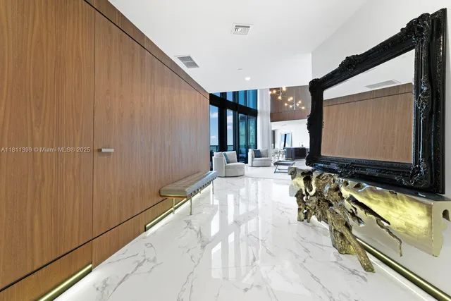 $5,850,000 | 18555 Collins Avenue, Unit 4603, Sunny Isles Beach, FL 33160