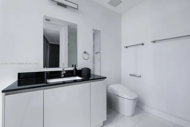 $5,850,000 | 18555 Collins Avenue, Unit 4603, Sunny Isles Beach, FL 33160