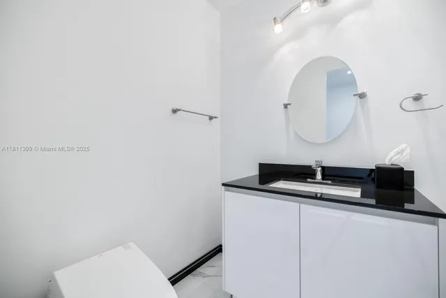 $5,850,000 | 18555 Collins Avenue, Unit 4603, Sunny Isles Beach, FL 33160