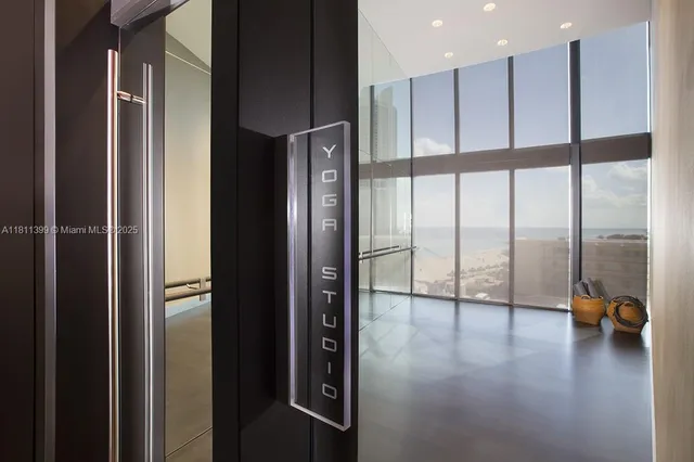 $5,850,000 | 18555 Collins Avenue, Unit 4603, Sunny Isles Beach, FL 33160