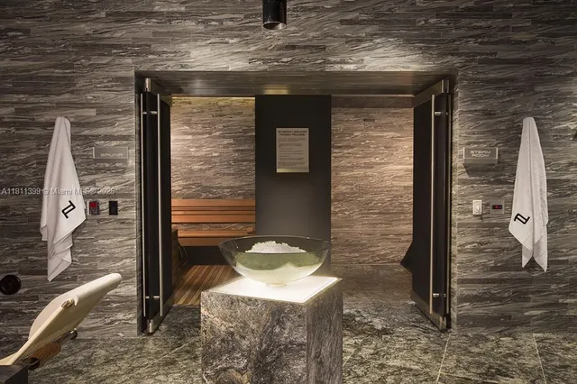 $5,850,000 | 18555 Collins Avenue, Unit 4603, Sunny Isles Beach, FL 33160