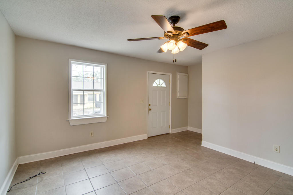36 Drake Street Charleston, SC 29403 - Photo 3 of 17 cs1705242-1005
