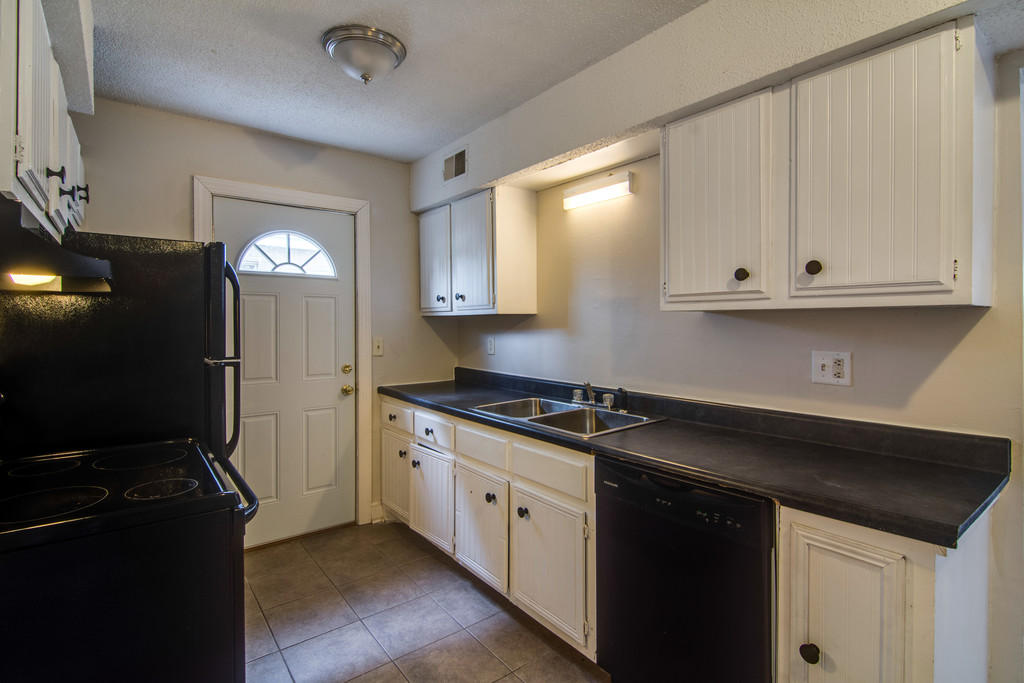 36 Drake Street Charleston, SC 29403 - Photo 5 of 17 cs1705242-1008