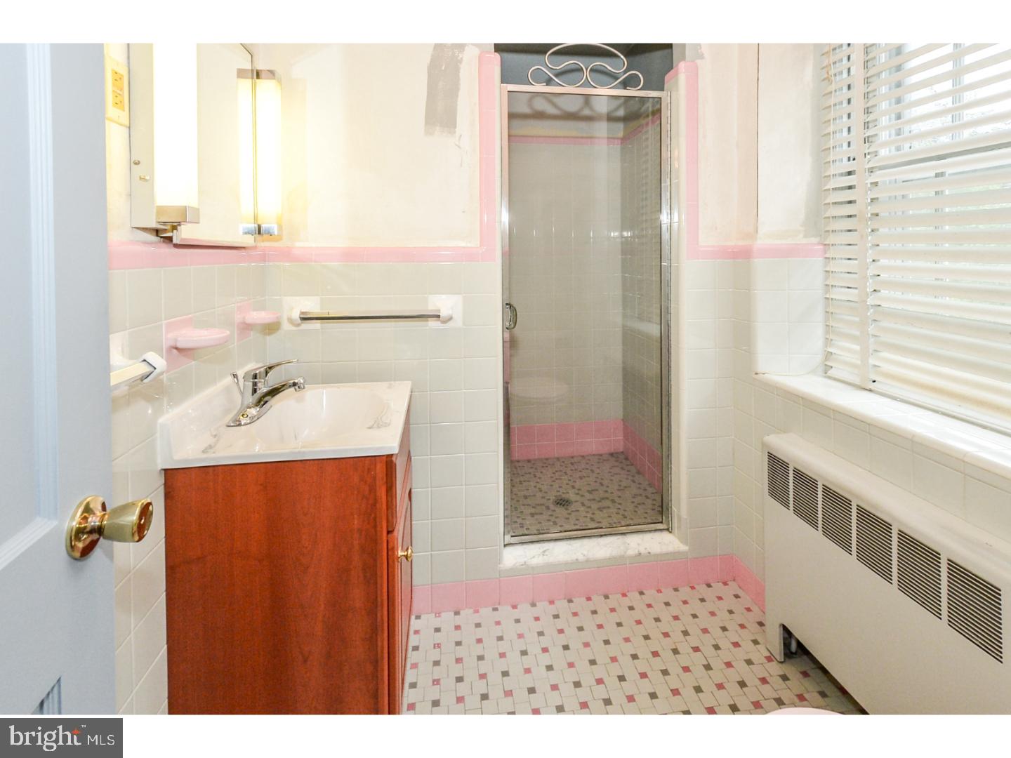37 Meade Road Ambler, PA 19002 - Photo 15 of 25 Bathroom