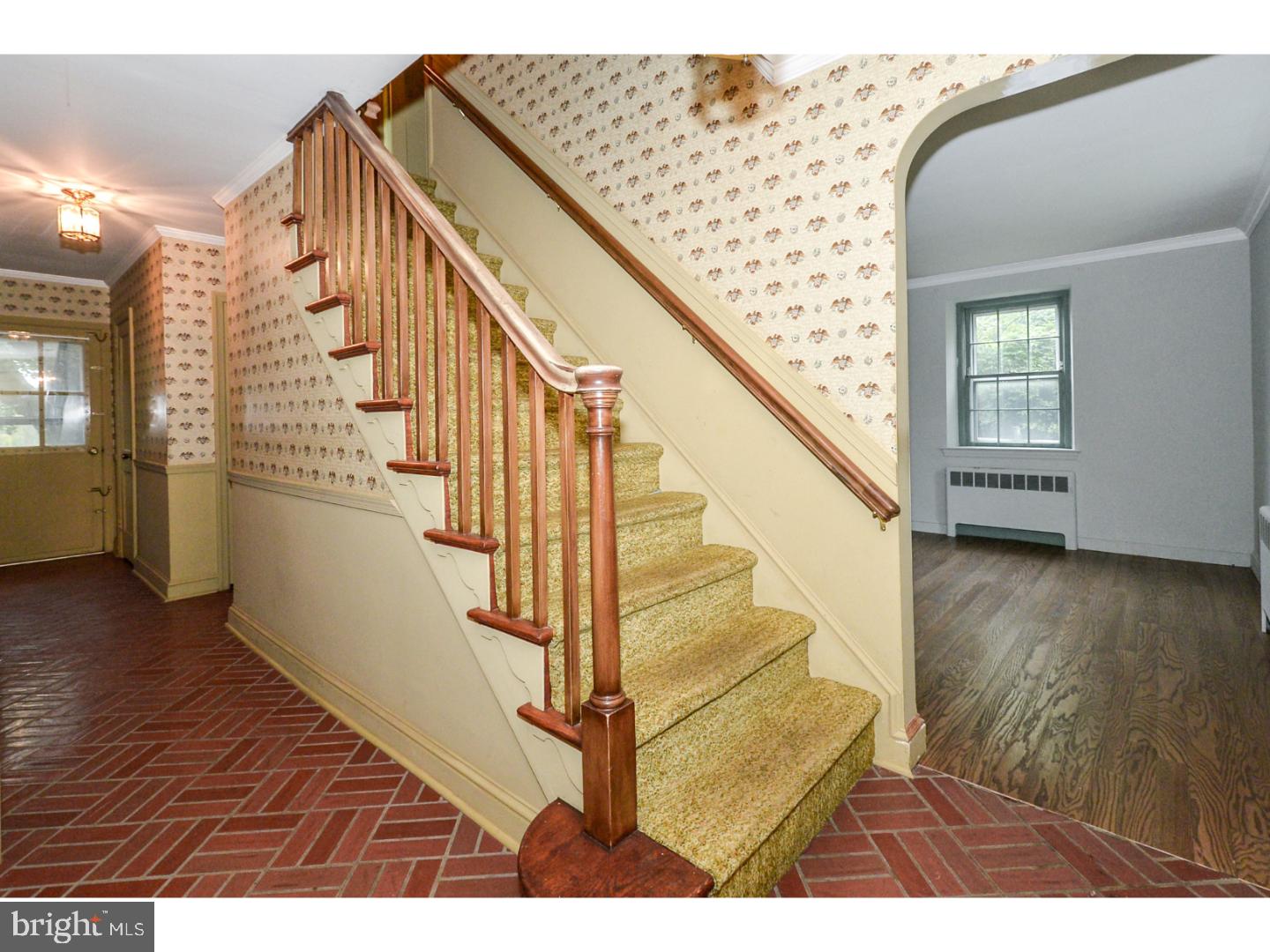 37 Meade Road Ambler, PA 19002 - Photo 3 of 25 Foyer