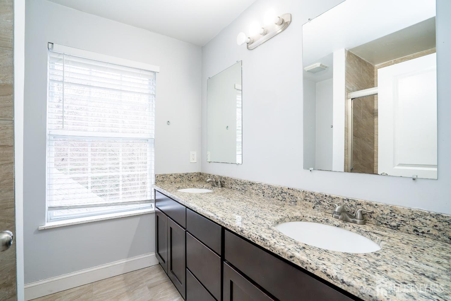 1413 Plymouth Road North Brunswick, NJ 08902 - Photo 19 of 35