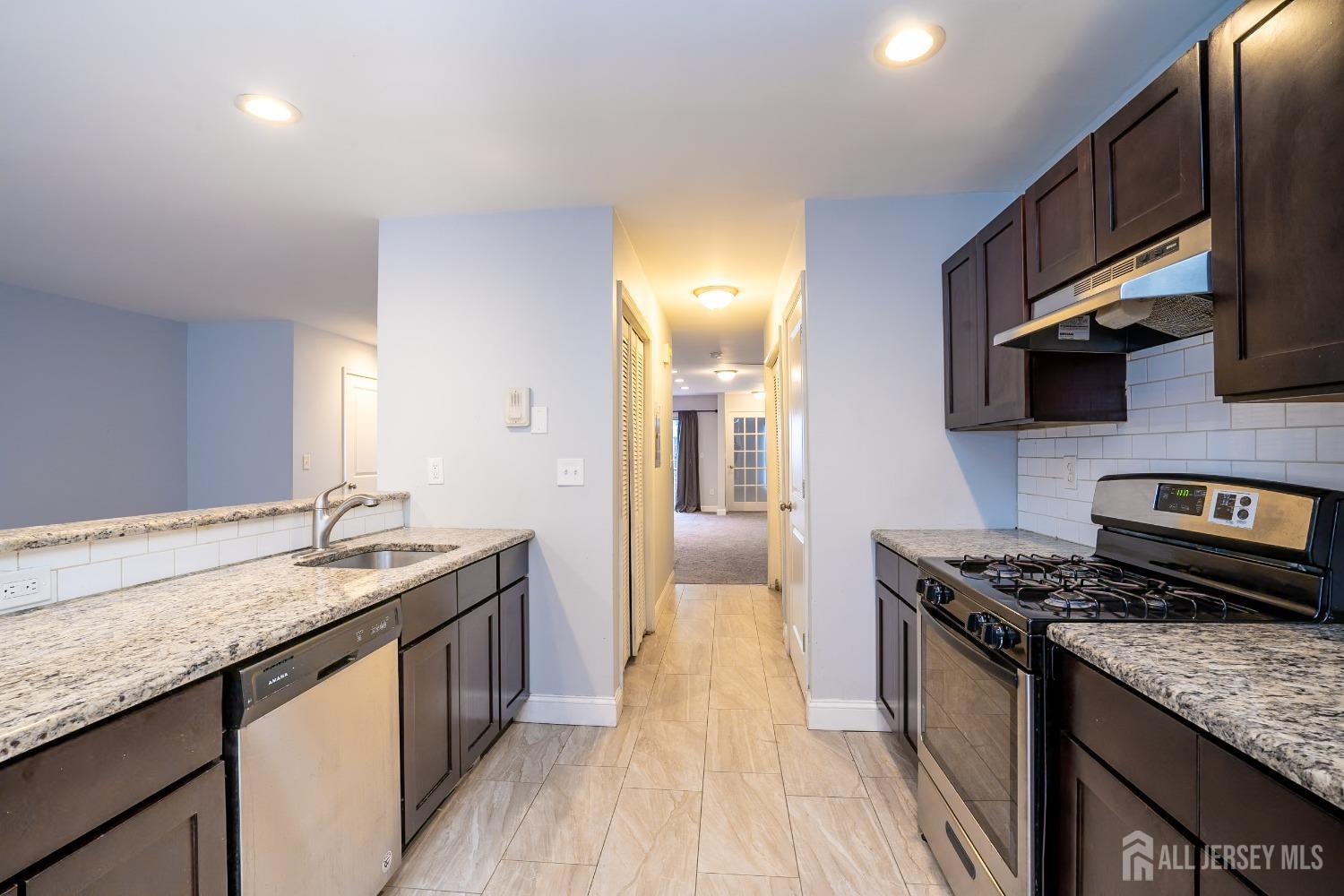 1413 Plymouth Road North Brunswick, NJ 08902 - Photo 5 of 35