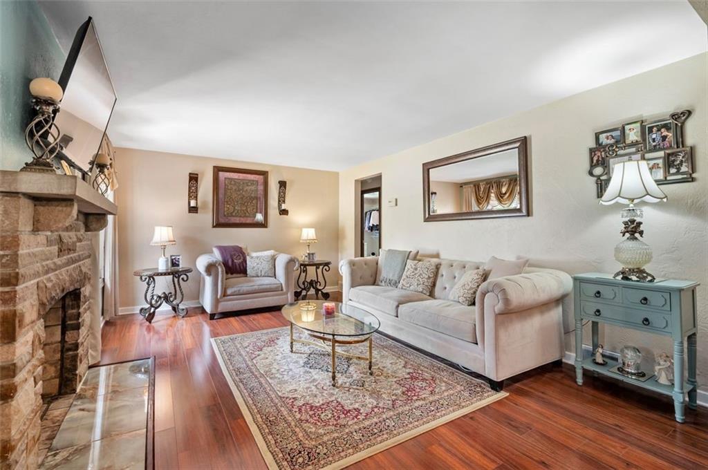 3500 Willett Road Pittsburgh, PA 15227 - Photo 3 of 31 Stunning living room with an abundance of natural light