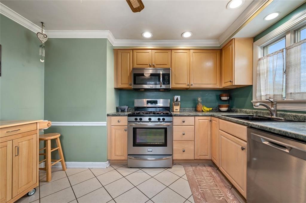 3500 Willett Road Pittsburgh, PA 15227 - Photo 9 of 31 Gallery Image 9
