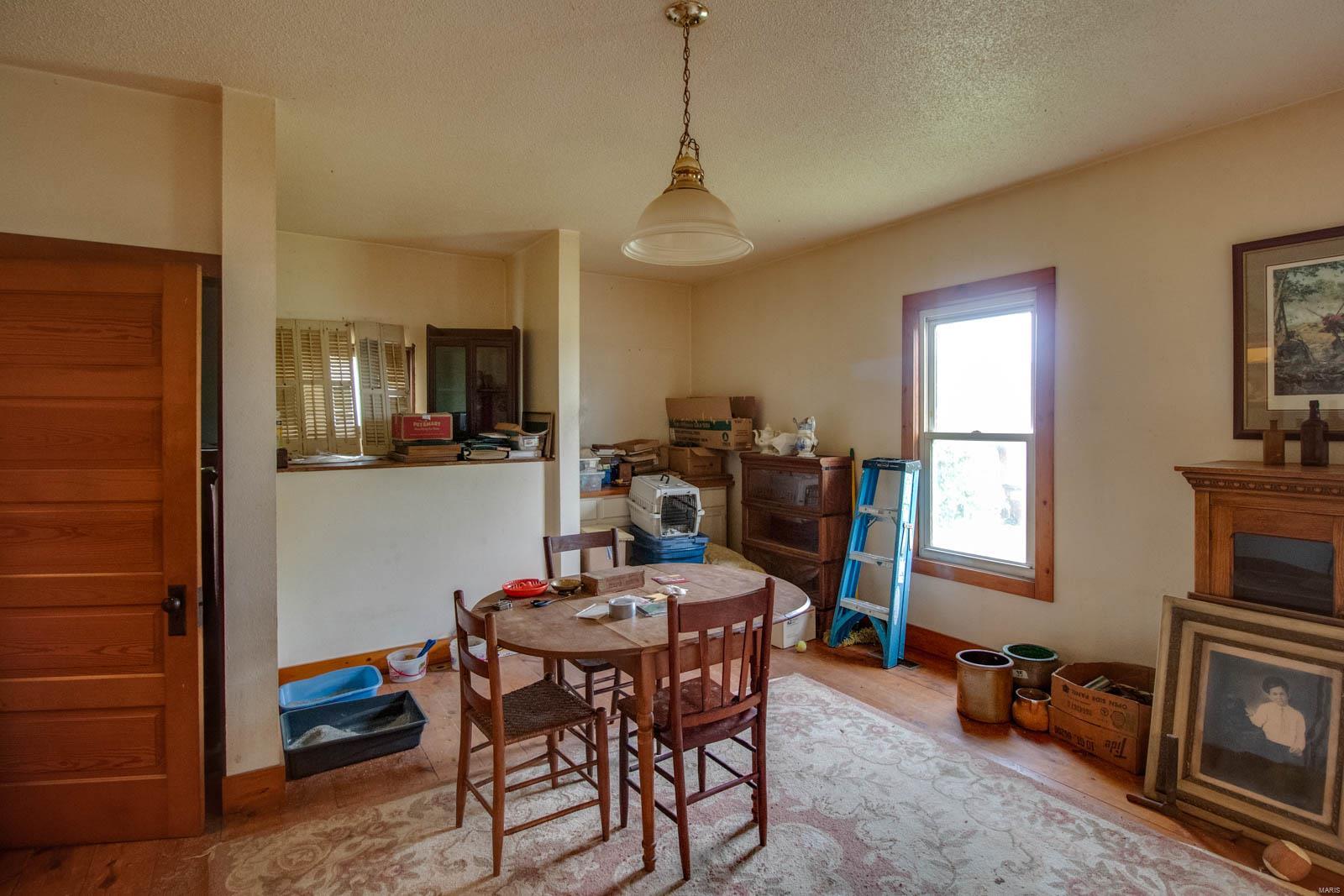 23698 State Rte 4 Carlinville, IL 62626 - Photo 11 of 27