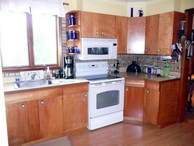 1933 Clement Road Rotterdam, NY 12303 - Photo 6 of 12 Photo 6