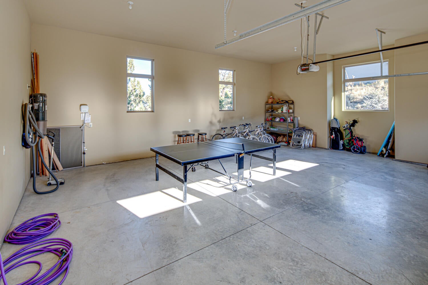 994 Highland View Loop Redmond, OR 97756 - Photo 38 of 44 994-335