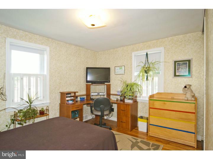 8586 Old Line Road Philadelphia, PA 19128 - Photo 14 of 25 Bedroom - Main