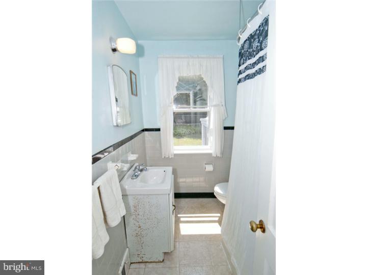 8586 Old Line Road Philadelphia, PA 19128 - Photo 18 of 25 Bathroom