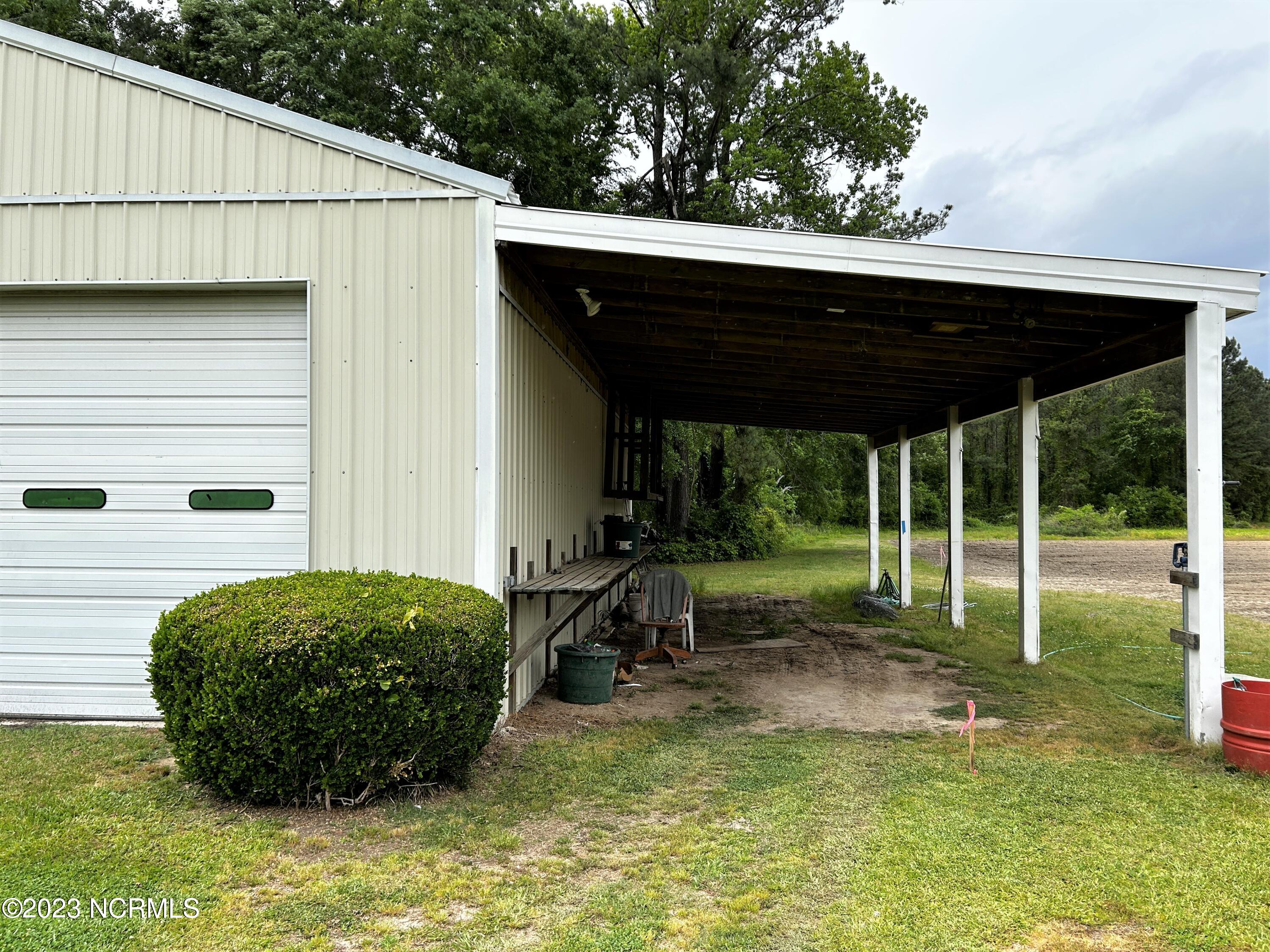 5182 Neuse Road Kinston, NC 28501 - Photo 44 of 46 Shelter