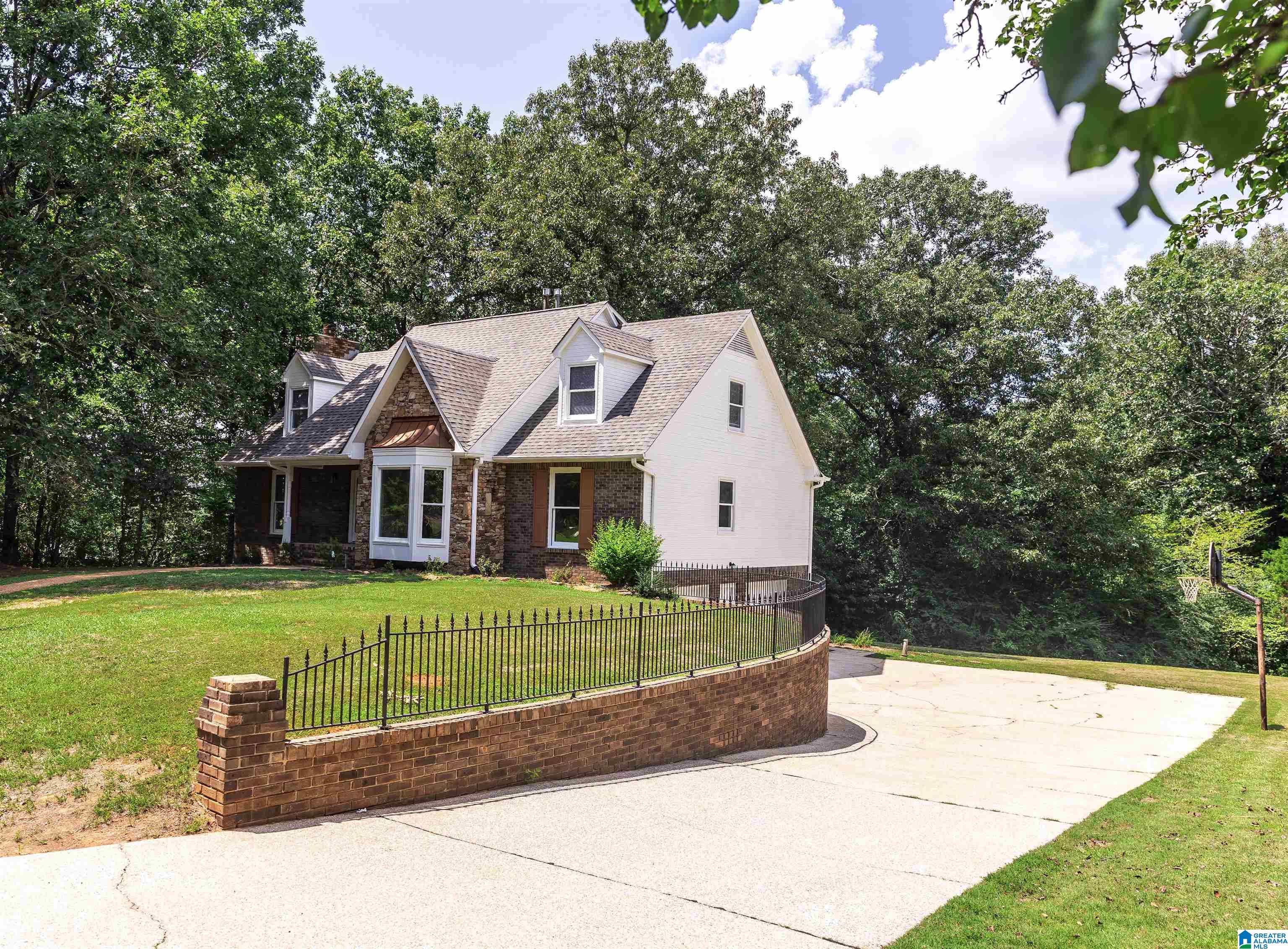 6277 Semmes Drive McCalla, AL 35111 - Photo 2 of 24