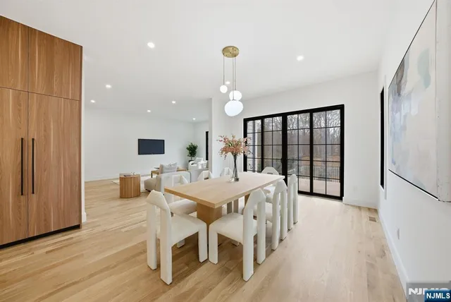 $1,749,000 | 5 Cedar Court, Demarest, NJ 07627