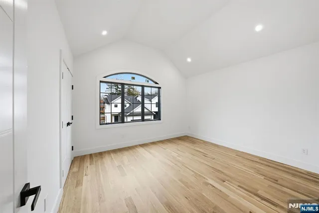 $1,749,000 | 5 Cedar Court, Demarest, NJ 07627