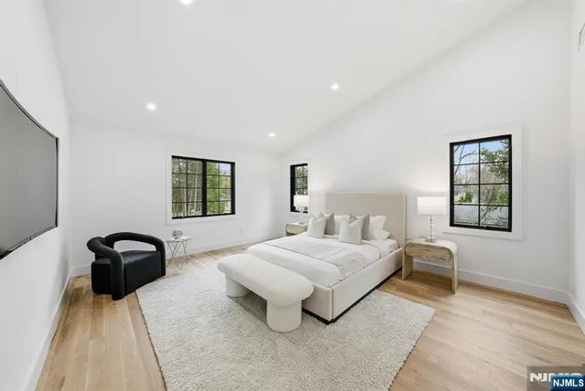 $1,749,000 | 5 Cedar Court, Demarest, NJ 07627