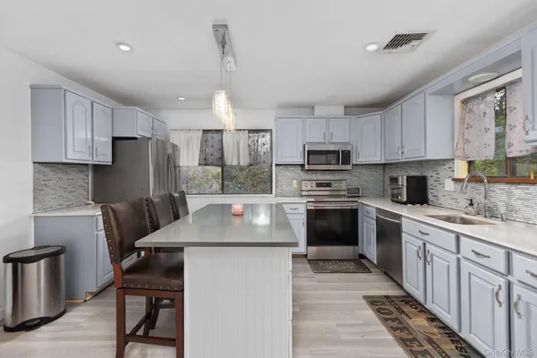 $549,999 | 97 Old Road, Brewster, NY 10509