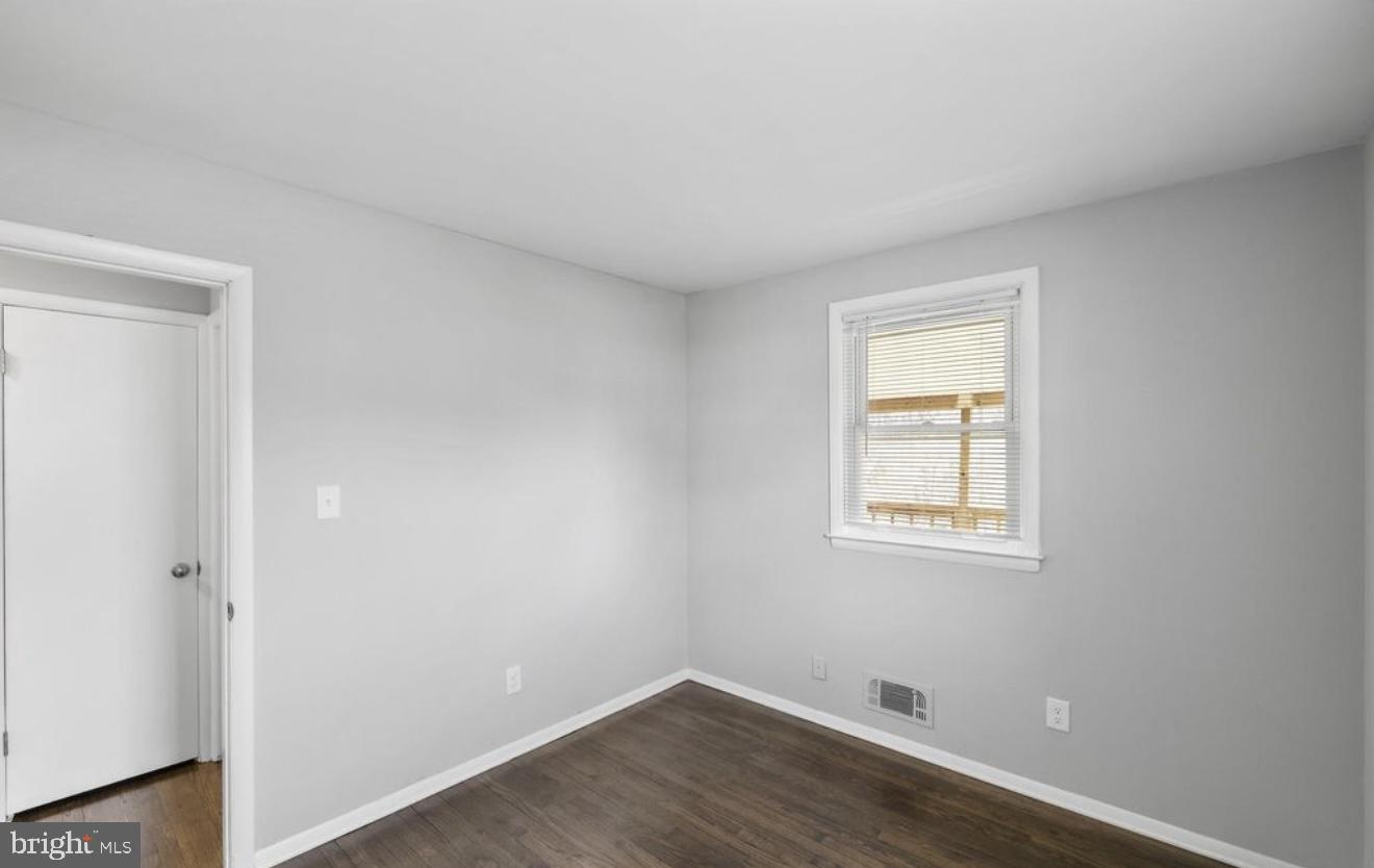 243 Highmeadow Road Reisterstown, MD 21136 - Photo 19 of 32 Bright and airy blank canvas room.