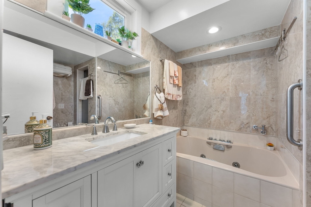 59 Briarcliff Road Brockton, MA 02301 - Photo 26 of 40