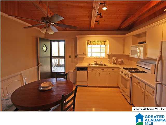 24 Point Clear Lane Alpine, AL 35014 - Photo 4 of 19