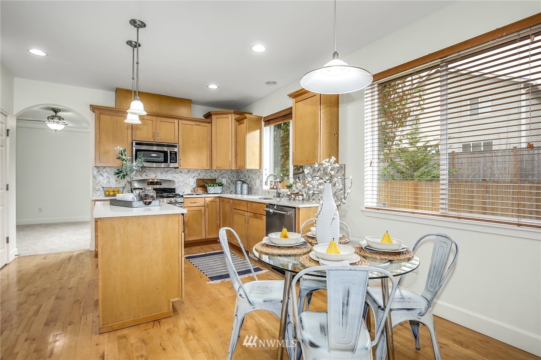 21219 40th Drive Southeast Bothell, WA 98021 - Photo 8 of 33