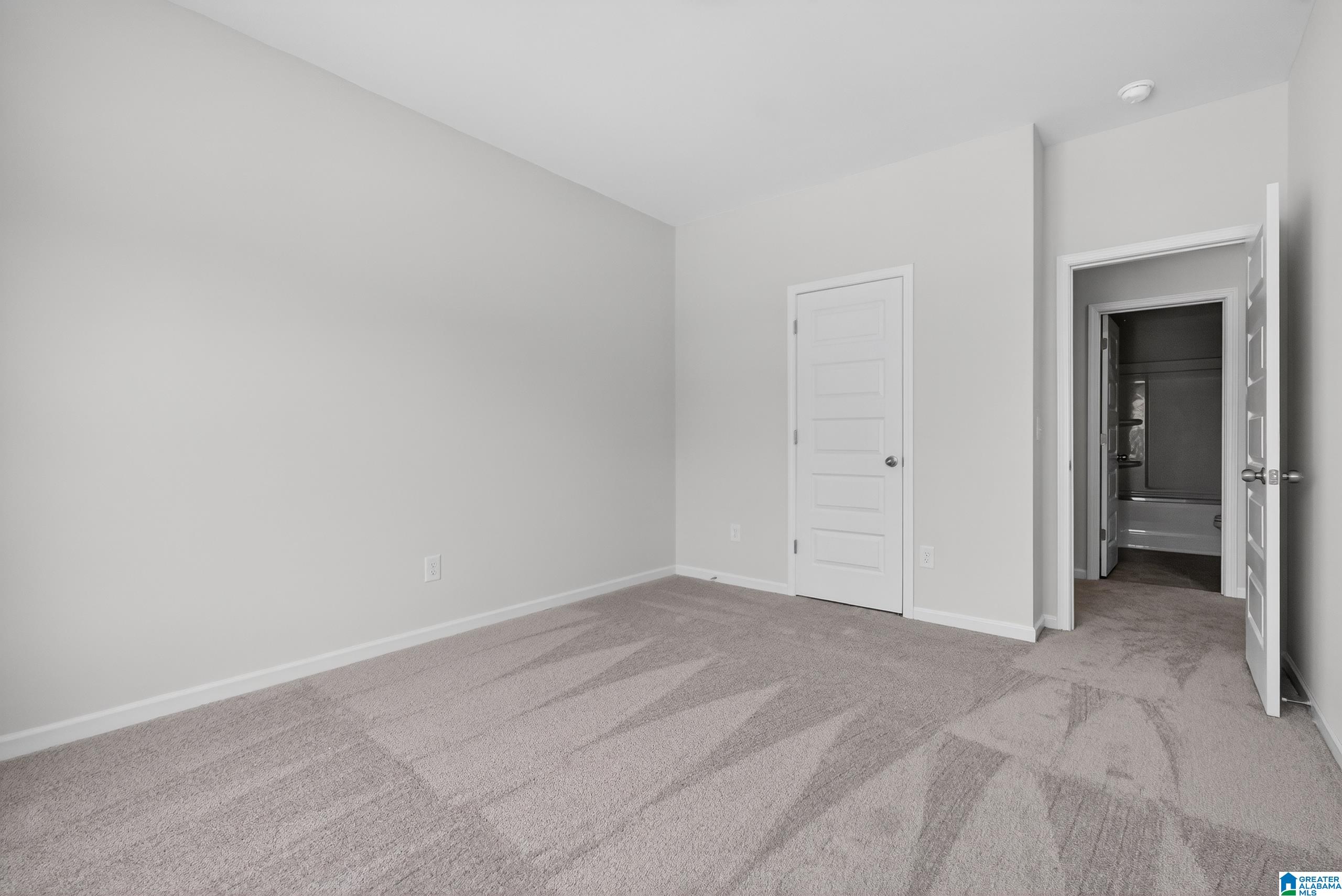 4557 Village Springs Square, Unit 3 Fultondale, AL 35068 - Photo 18 of 37