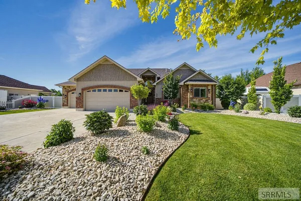 $670,000 | 636 Gatehouse Lane, Idaho Falls, ID 83404