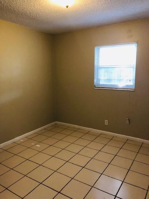 908 Cheyenne Street Jupiter, FL 33458 - Photo 7 of 13 IMG_5076