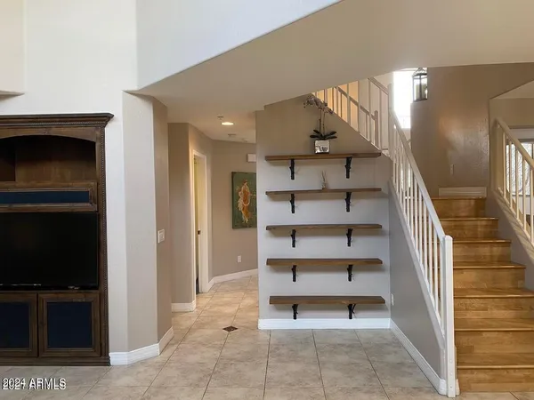 a view of entryway and hall