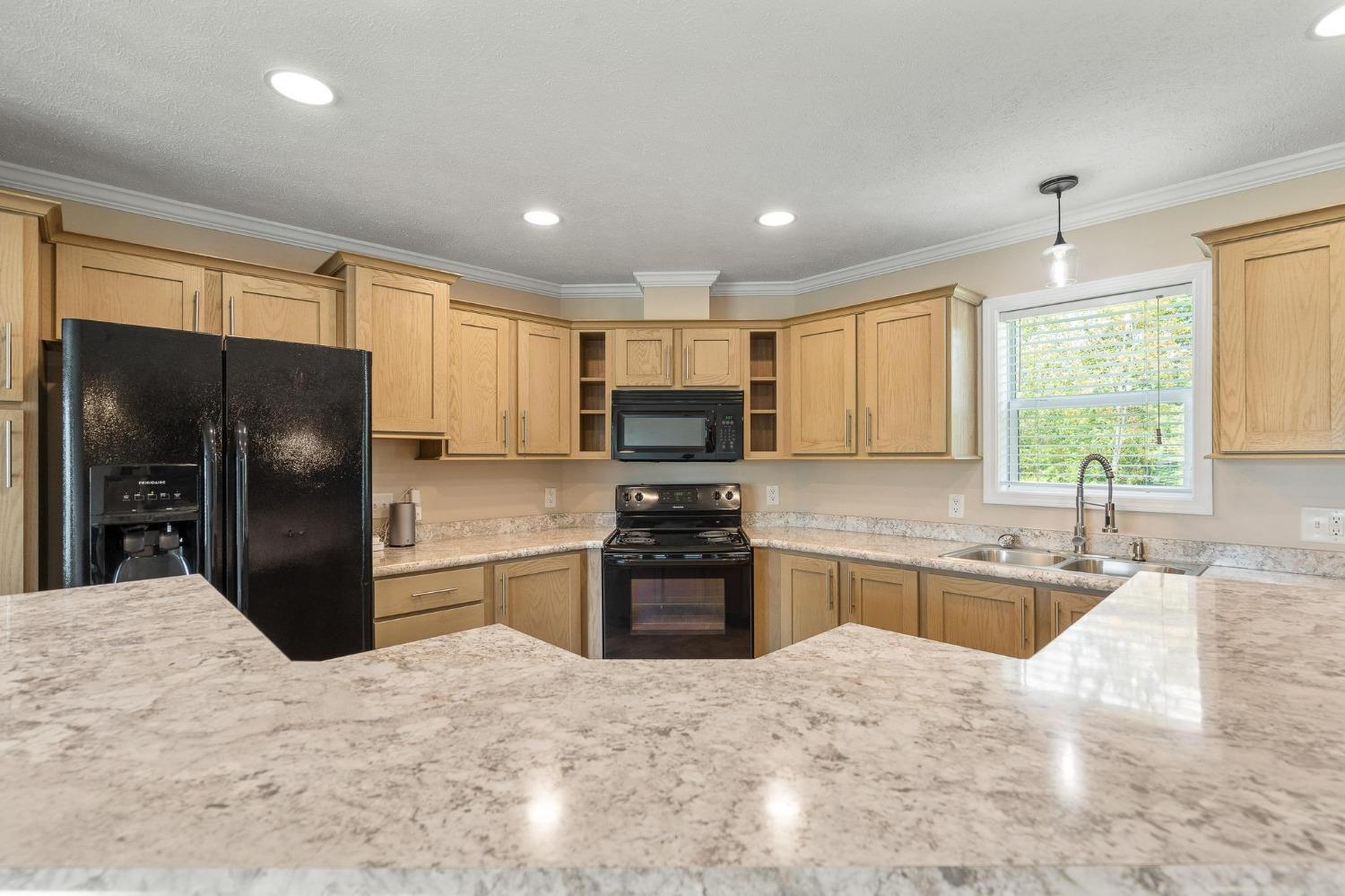 13078 Jamison Road Leesburg, OH 45135 - Photo 9 of 36 Gallery Image 9