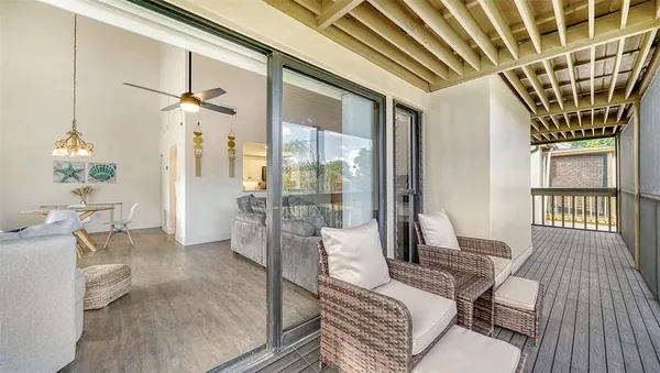 $2,200 | 3017 Willow Green Drive, Unit 18, Sarasota, FL 34235