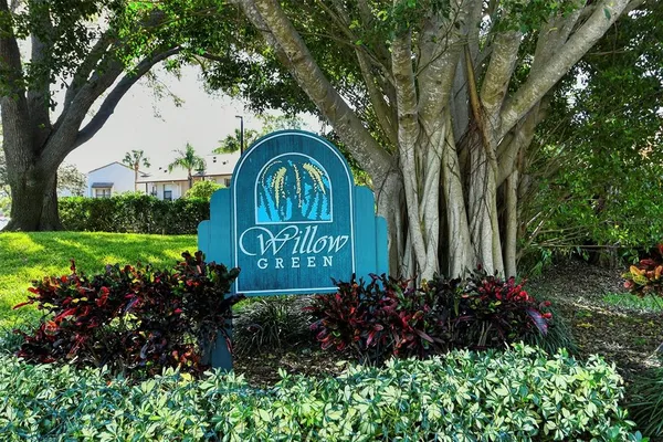 $2,200 | 3017 Willow Green Drive, Unit 18, Sarasota, FL 34235