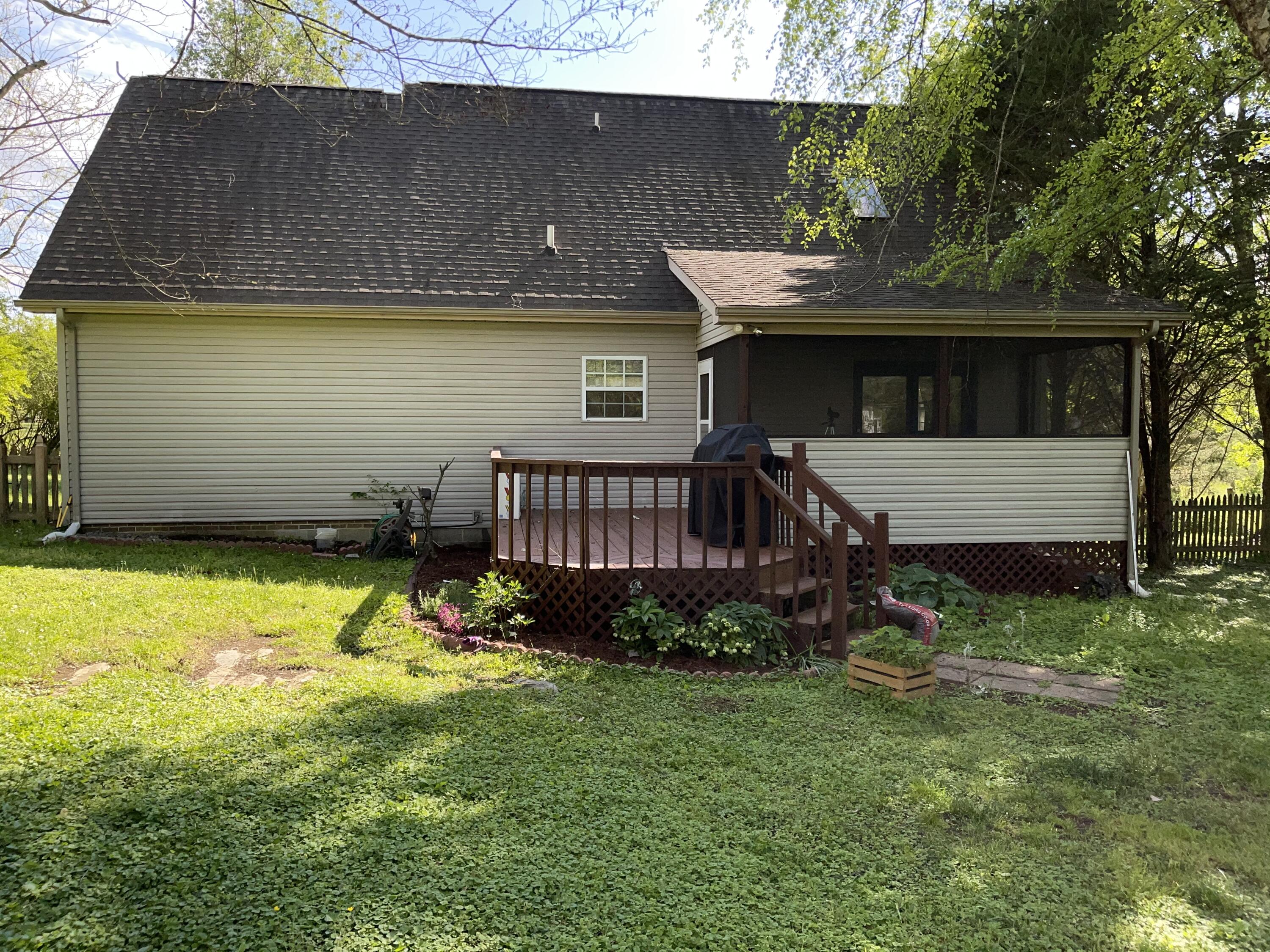 233 Irwin Mill Road Clinton, TN 37716 - Photo 4 of 29 D1202601-E76F-4447-970D-DB13CA7D7E71