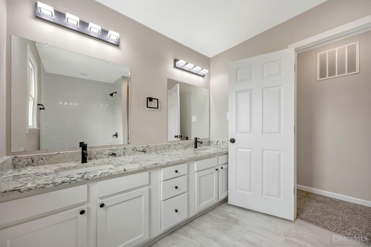 5386 Mosiman Road Middletown, OH 45042 - Photo 31 of 43