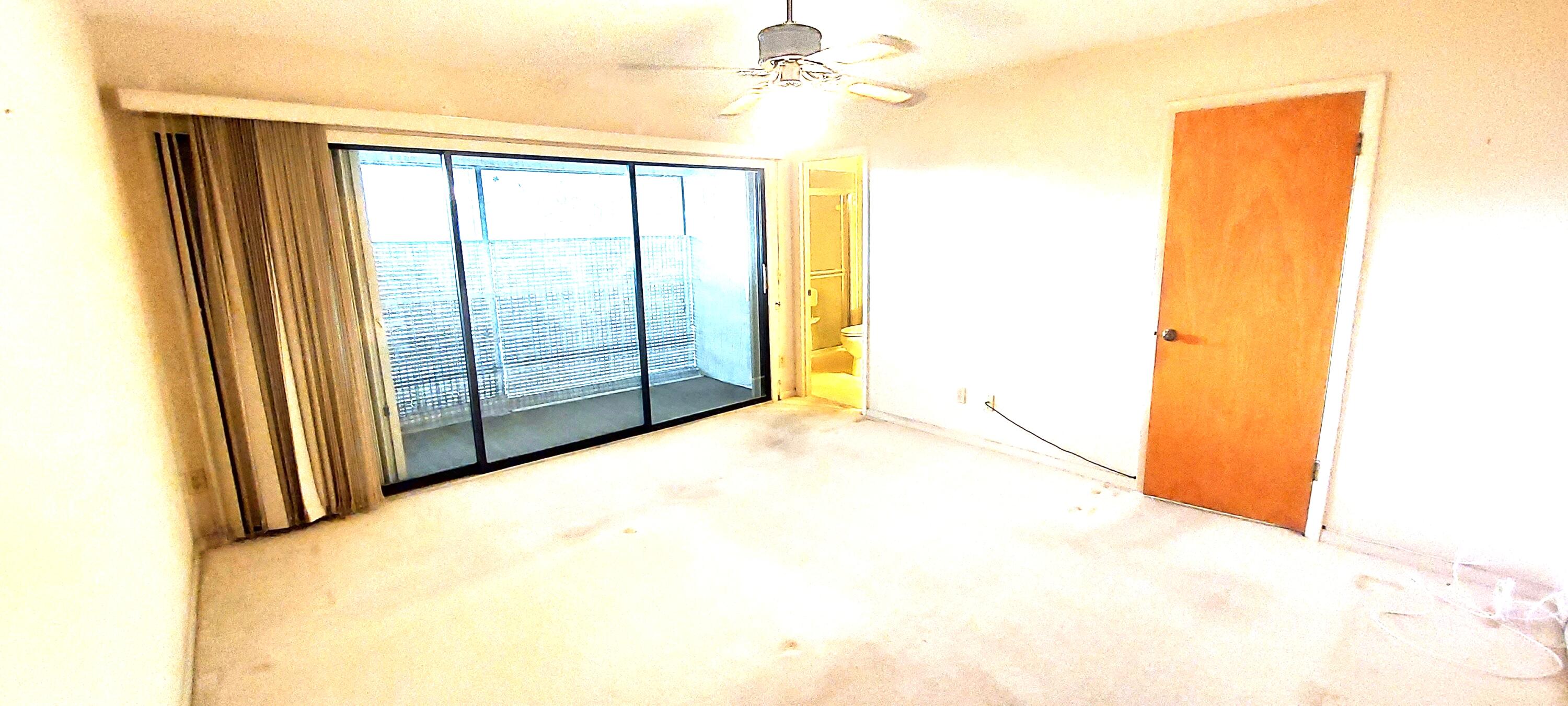 2040 Colonial Road, Unit 3 Fort Pierce, FL 34950 - Photo 20 of 35 20220201_102630