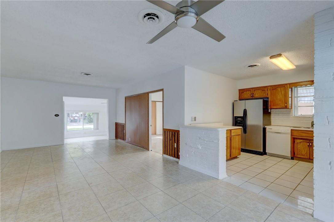 7421 Raleigh Street Hollywood, FL 33024 - Photo 10 of 41 Photo 10