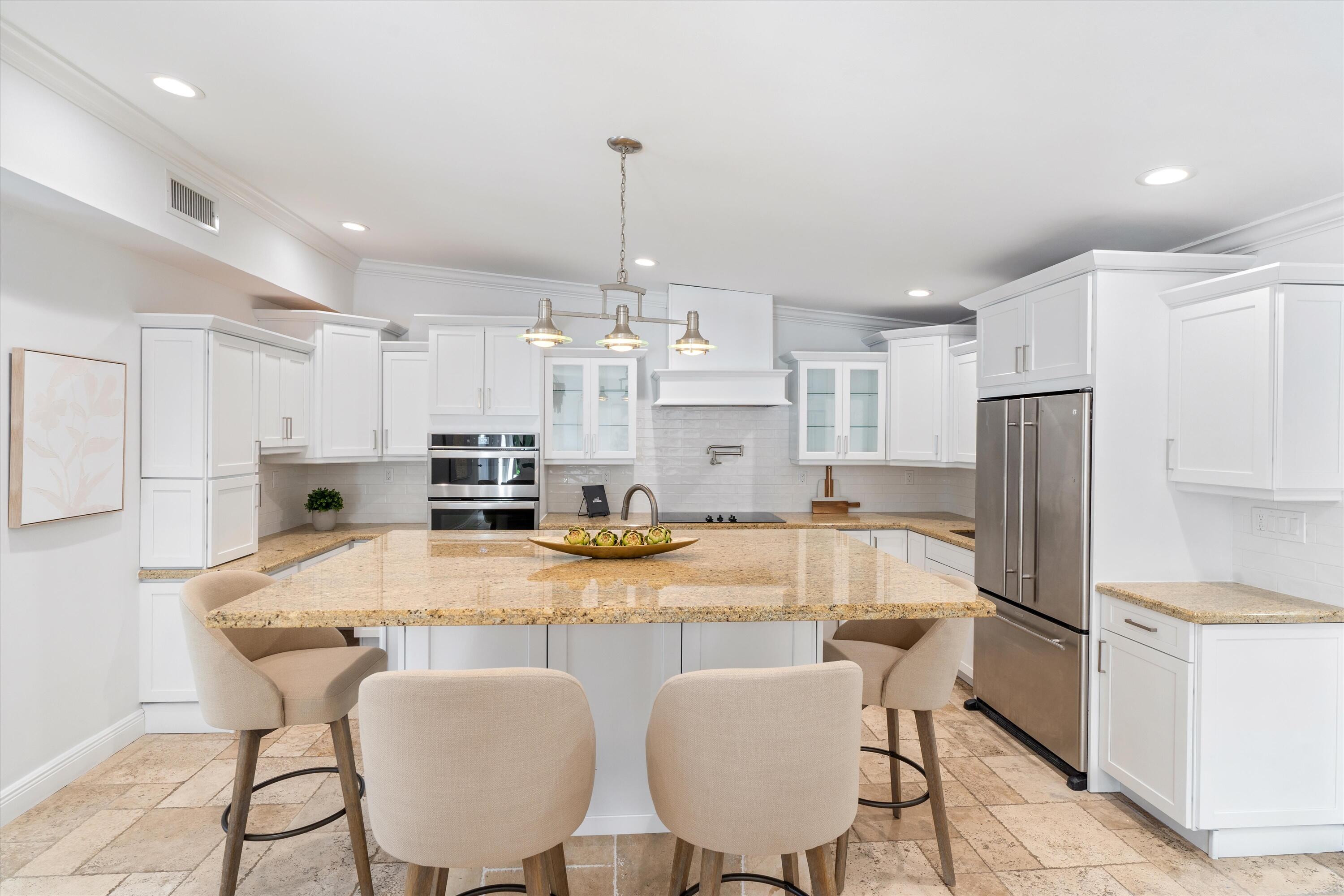 300 Northeast Olive Way Boca Raton, FL 33432 - Photo 6 of 17 10-300 NE Olive Way Boca Raton, FL-101