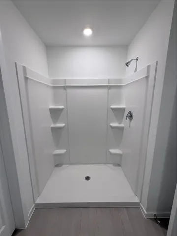 $1,950 | 18712 Loom Drive, Conroe, TX 77306