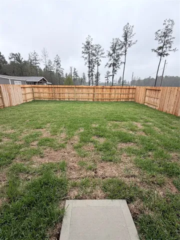 $1,950 | 18712 Loom Drive, Conroe, TX 77306