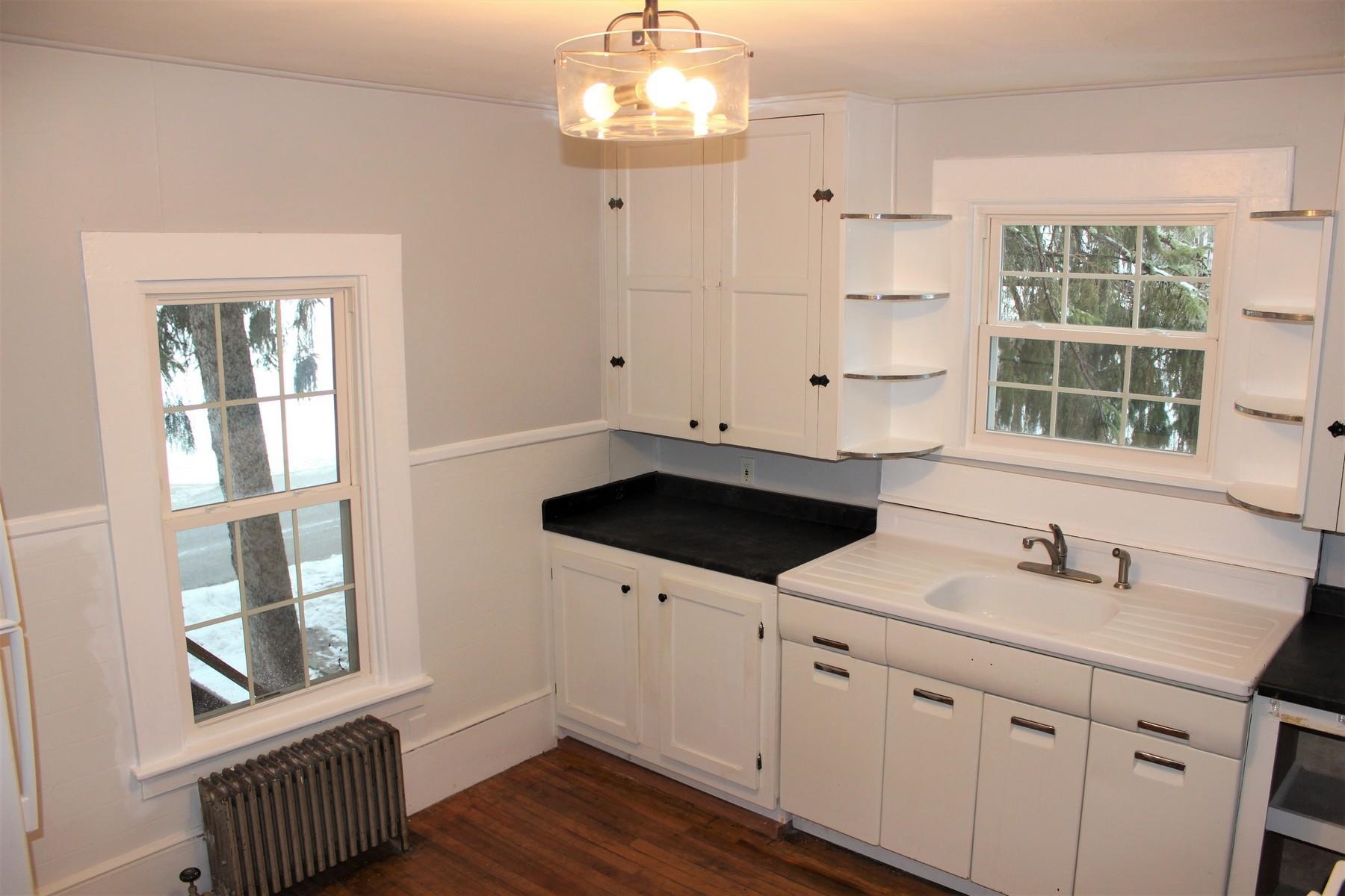 110 Fairview Avenue Rutland, VT 05701 - Photo 12 of 18