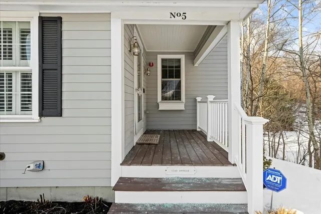 a view of a entryway of the house