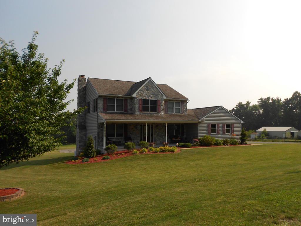 285 Dead End Road Lititz, PA 17543 - Photo 1 of 38
