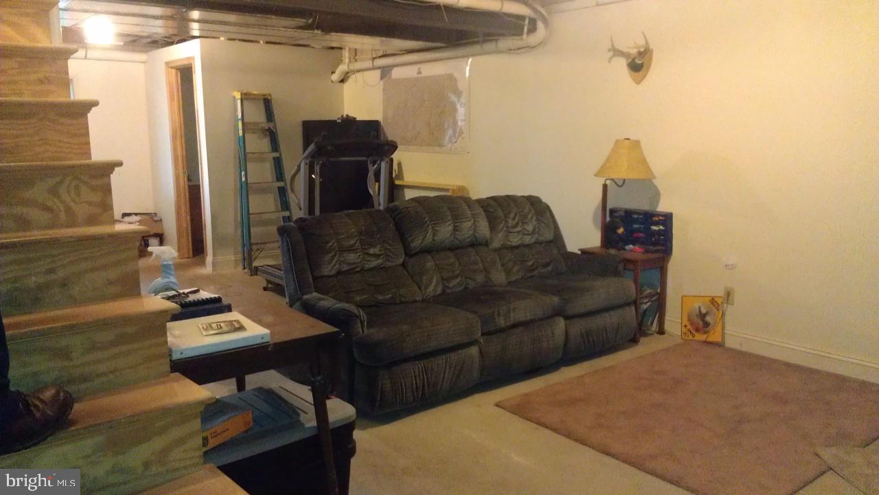 285 Dead End Road Lititz, PA 17543 - Photo 35 of 38