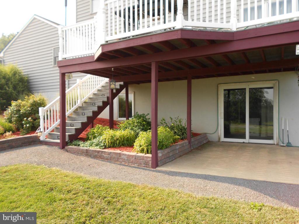 285 Dead End Road Lititz, PA 17543 - Photo 7 of 38