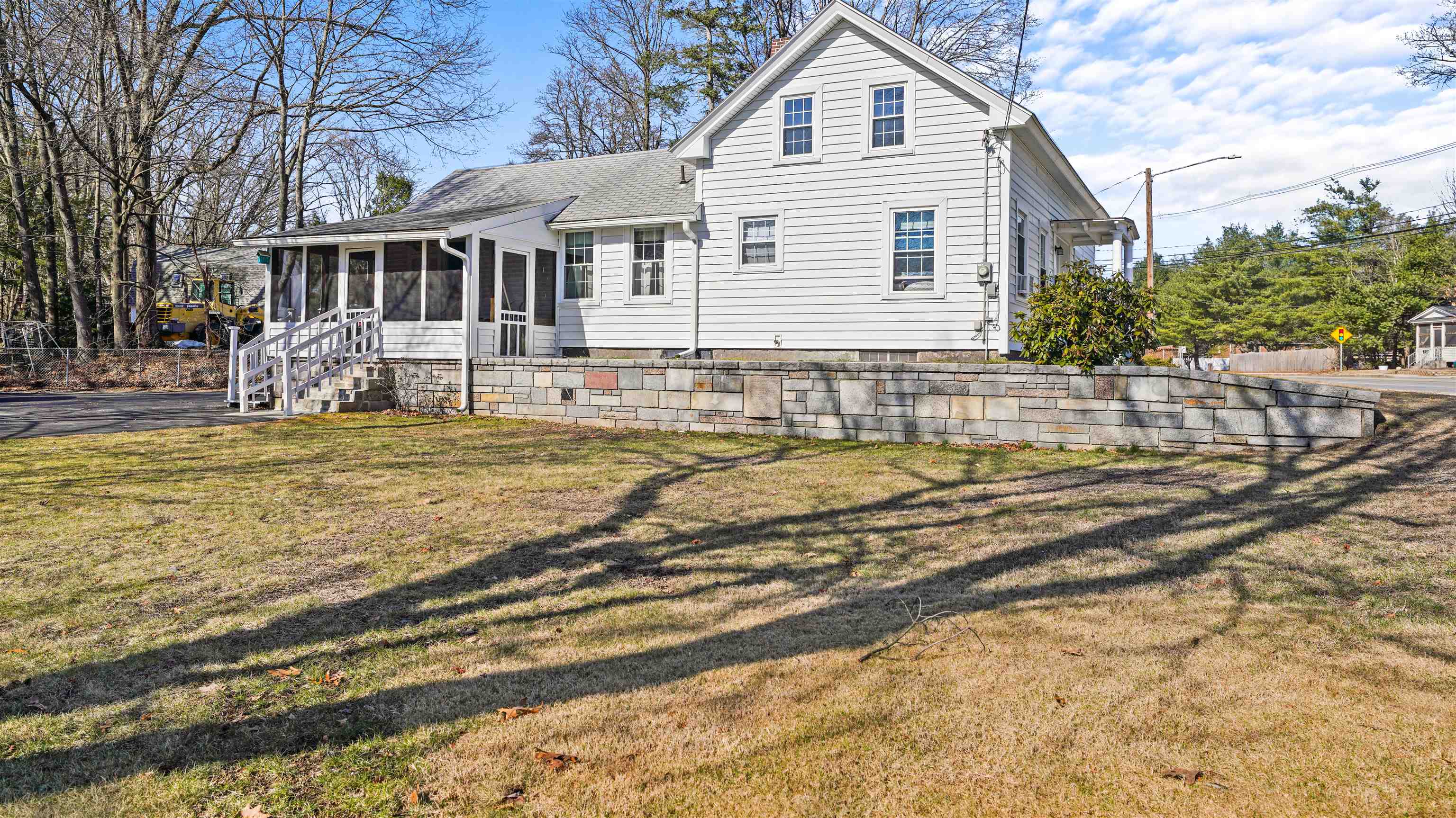 1 Lowell Road Hudson, NH 03051 - Photo 5 of 22